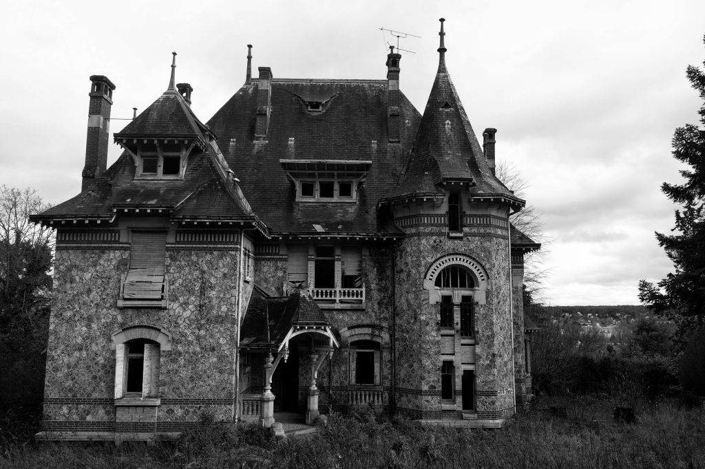 Villa bela Kiss abandoned France