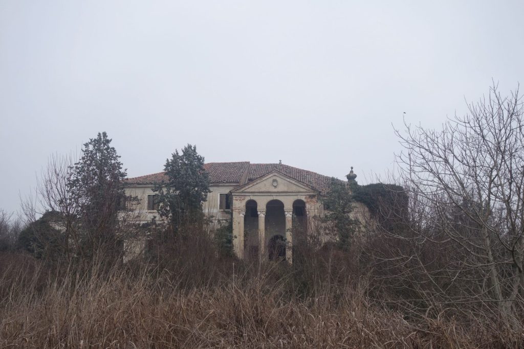 Villa Grompo-Pigafetta, Bettanin, Paradiso