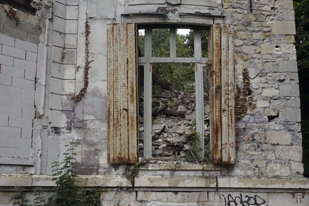 Goussainville abandoned village