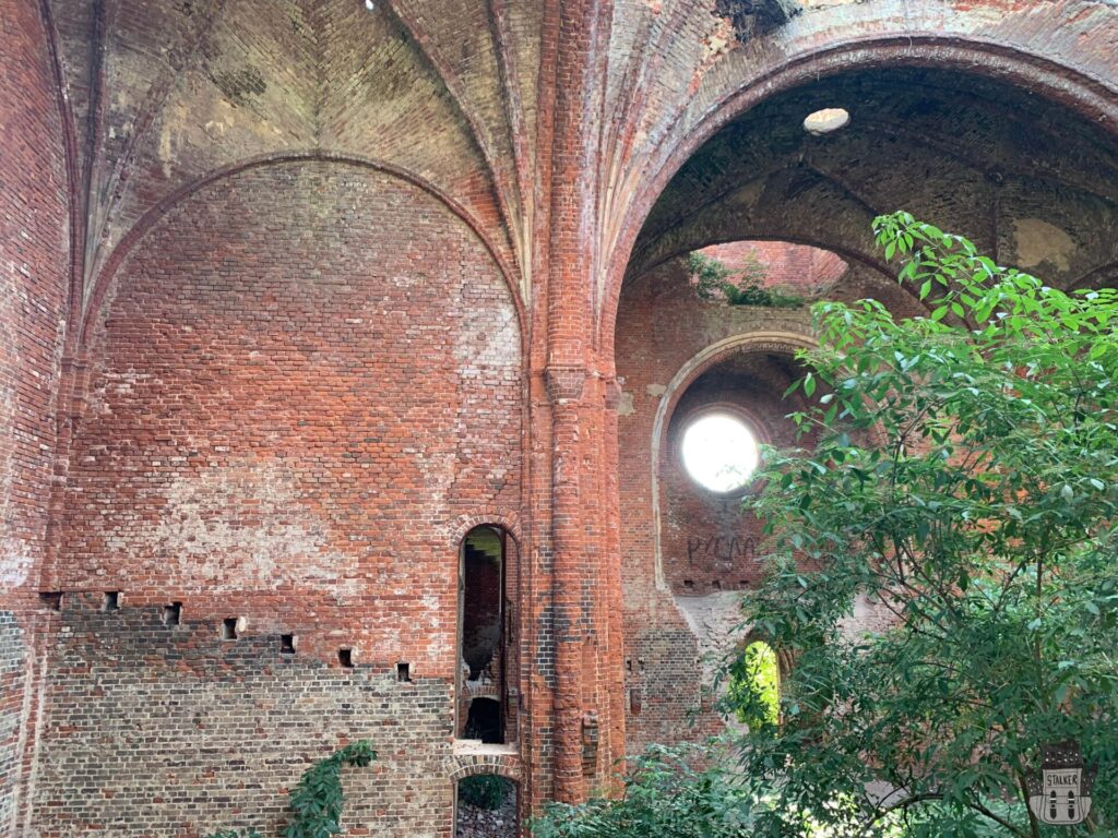 Eidtkunen Abandoned Kirche (Kaliningrad)