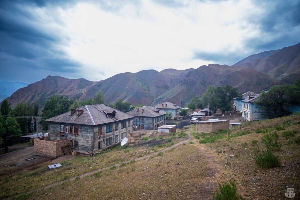 Abandoned houses in Ming-Kush village