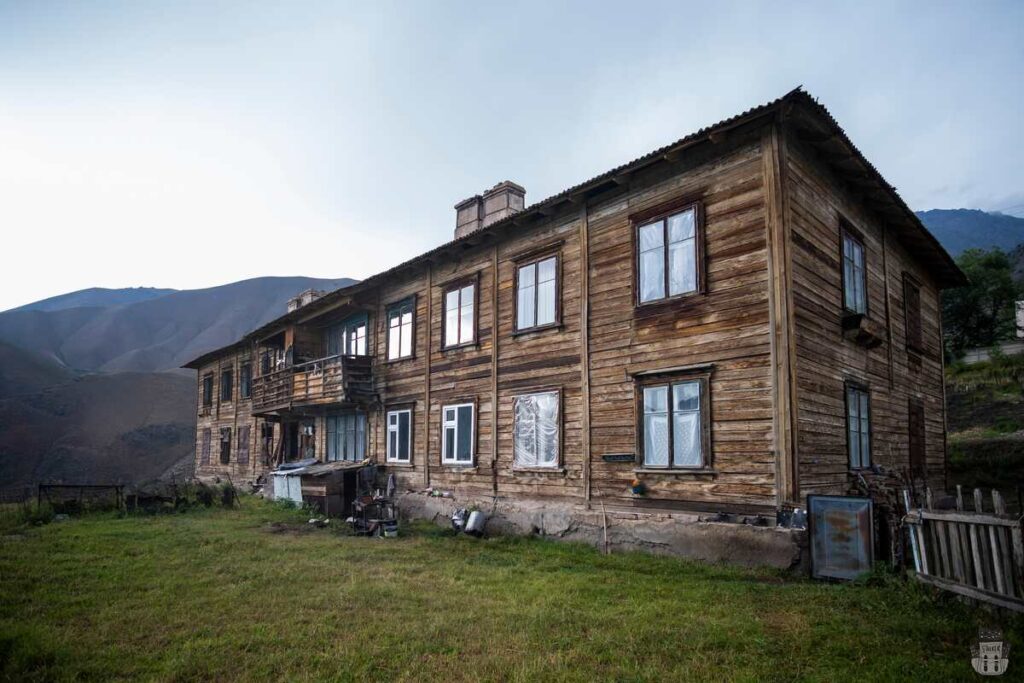 Abandoned houses in Ming-Kush village