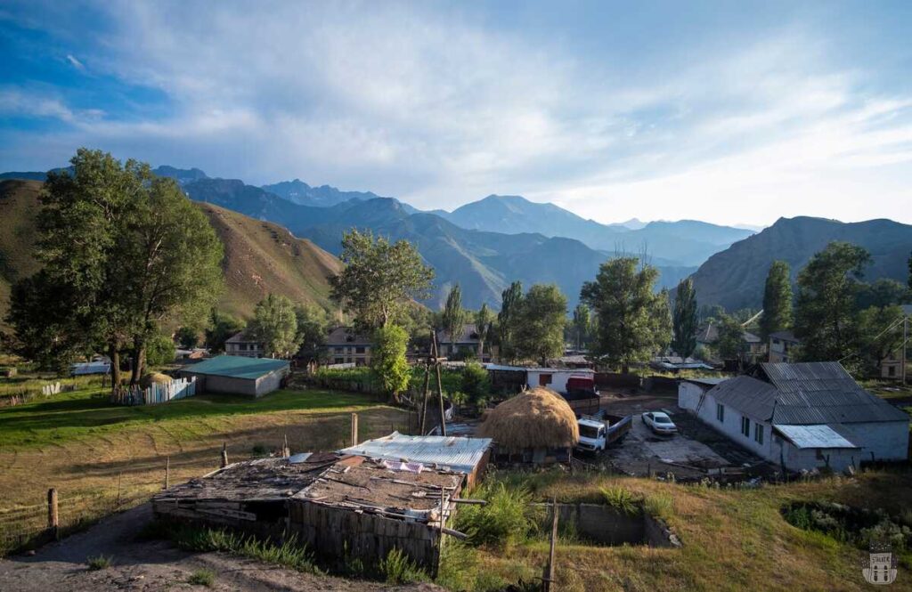 The mountains and the view from the top of Ming-Kush