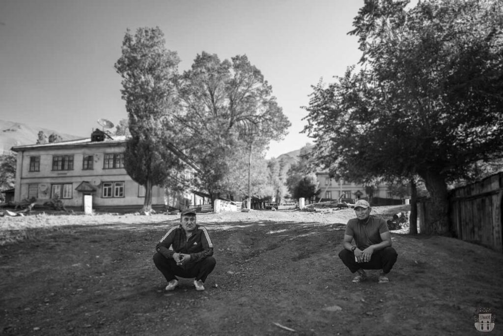 Inhabitants of the abandoned village of Ming-Kush