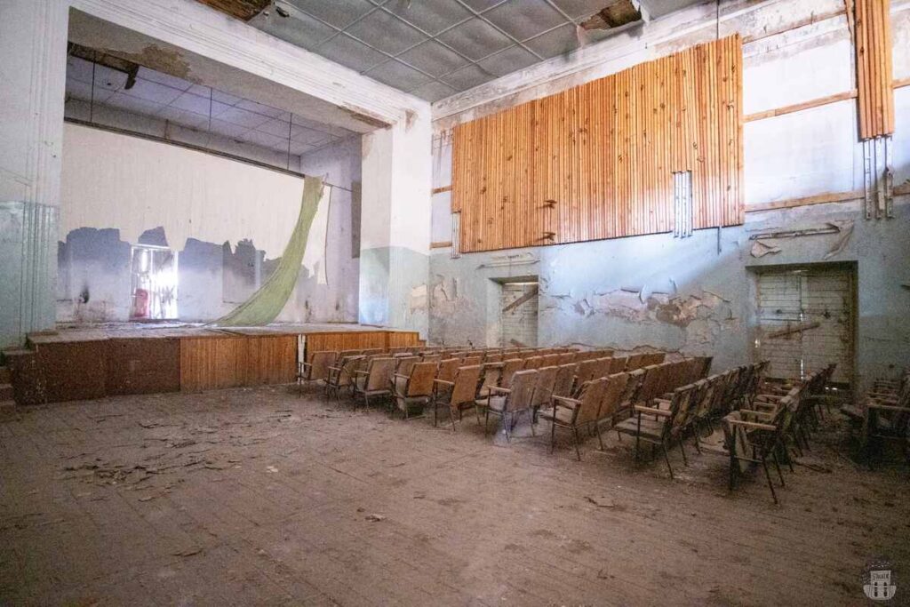 Abandoned theatre in Ming-Kush village