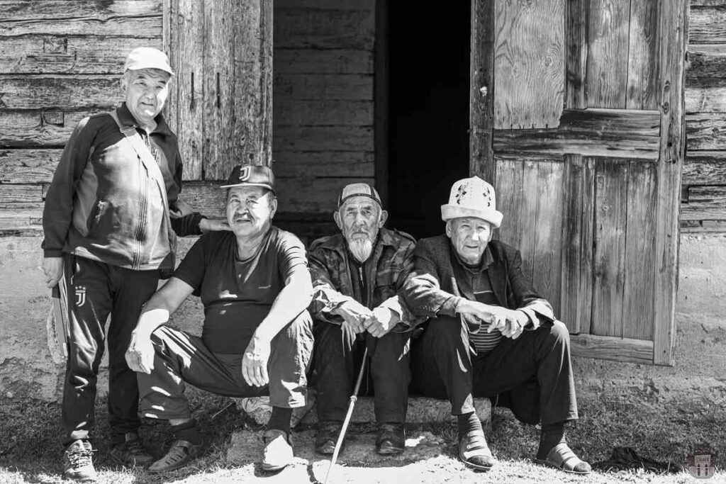 Inhabitants in the abandoned village of Ming-Kush