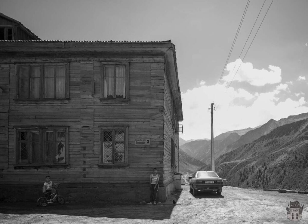 Inhabitants of the abandoned village of Ming-Kush