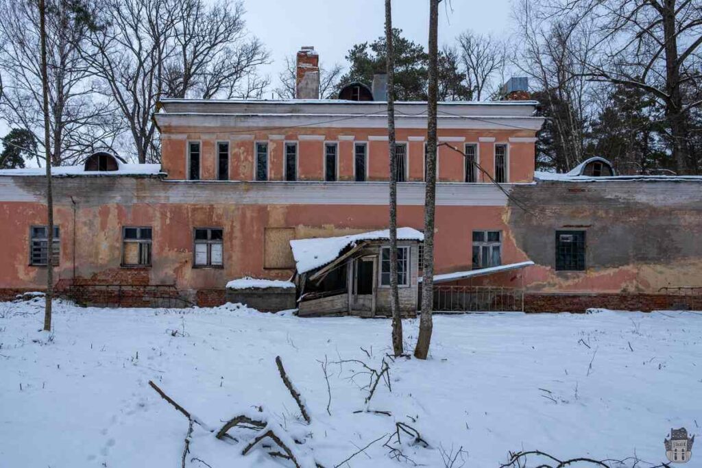 Mežciems abandoned sanatorium in Daugavpils