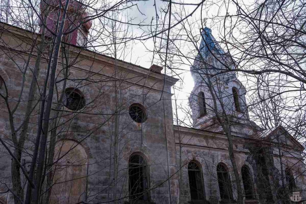 Kārzdabas pareizticīgo baznīca - abandoned church in Latvia