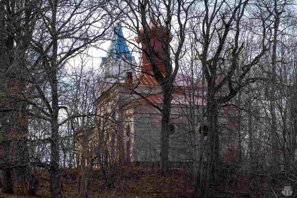 Kārzdabas pareizticīgo baznīca - abandoned church in Latvia