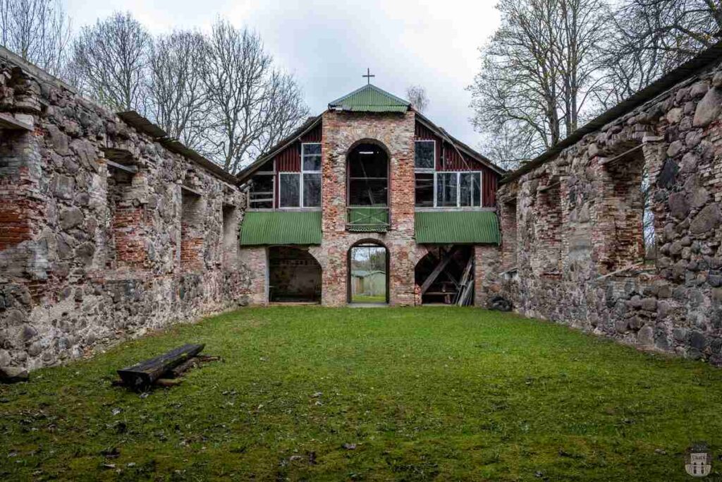 Abandoned Vestienas luterāņu church in Latvia